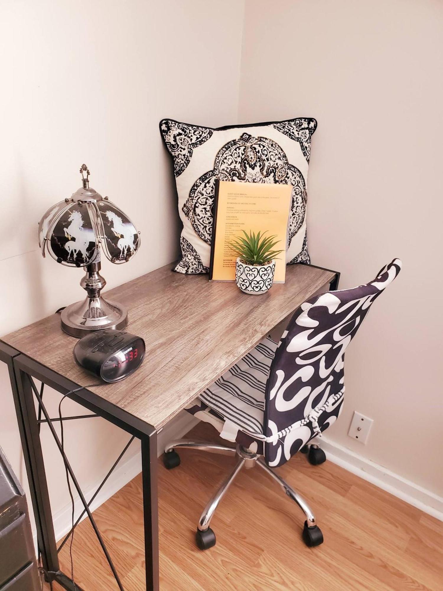 Room In Guest Room - Black-White Rm By Yale U New Haven Buitenkant foto